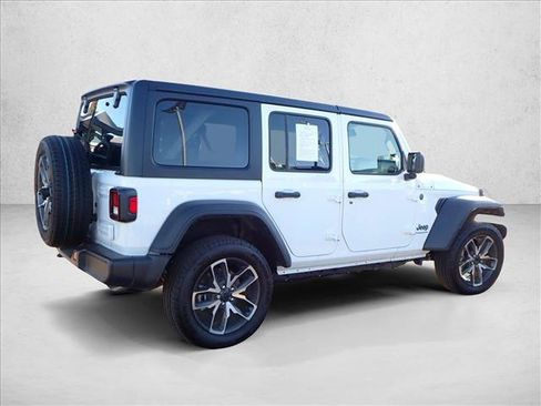 Used 2025 Jeep Wrangler Sport S w/ Convenience Group image 4