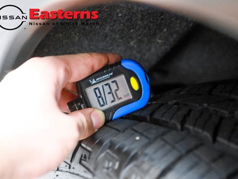 Used 2022 Nissan Rogue SV image 38