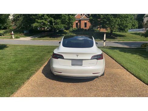 Used 2022 Tesla Model 3 Long Range AWD/4WD image 4