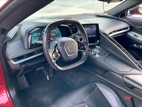 Used 2022 Chevrolet Corvette Stingray Coupe w/ Z51 Performance Package image 16