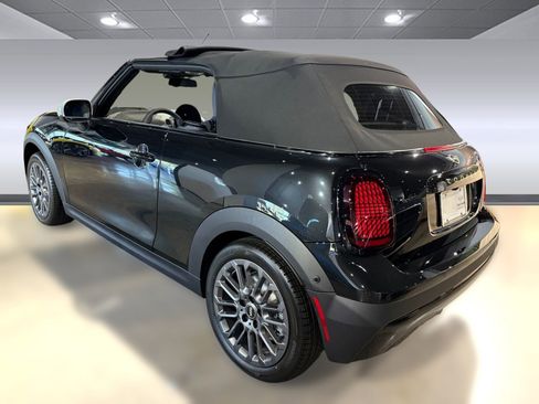 New 2025 MINI Cooper S image 3