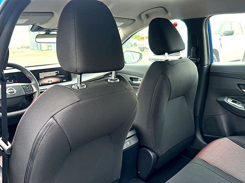 New 2026 Nissan Sentra SR w/ Floor Mat Package FWD image 14