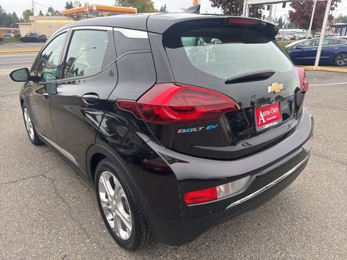 Used 2020 Chevrolet Bolt LT image 7