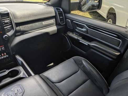 Used 2020 RAM 1500 Laramie RWD image 22