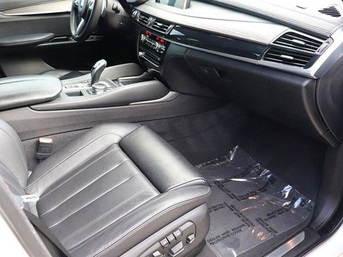 Used 2018 BMW X6 sDrive35i image 11