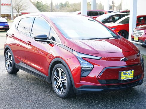 Used 2022 Chevrolet Bolt LT w/ Infotainment Package image 8