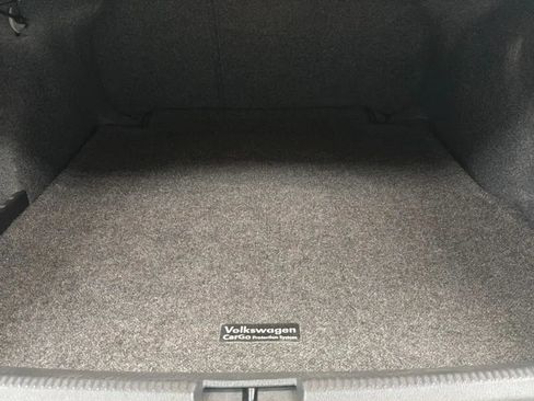 Used 2017 Volkswagen Passat 1.8T R-Line FWD image 18