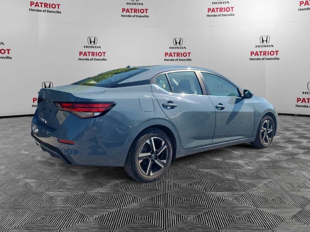 Used 2025 Nissan Sentra SV FWD image 5