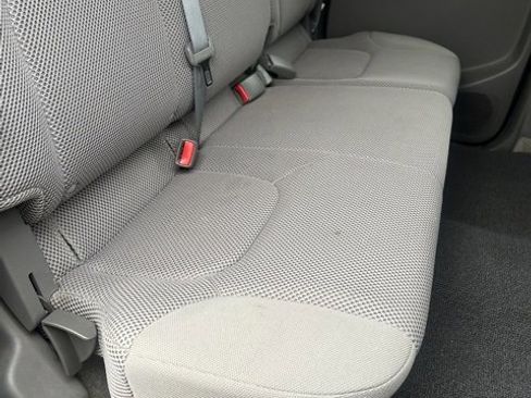 Used 2012 Nissan Frontier SV w/ SV Premium Utility Pkg image 19