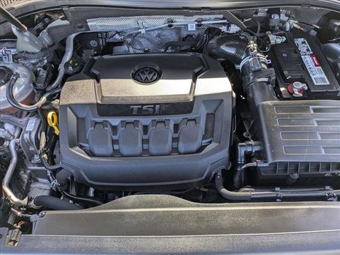Used 2022 Volkswagen Tiguan SE R-Line image 20
