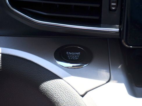 Used 2024 Ford Explorer XLT w/ Equipment Group 202A image 29