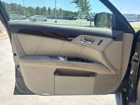 Used 2009 Toyota Avalon Limited FWD image 13
