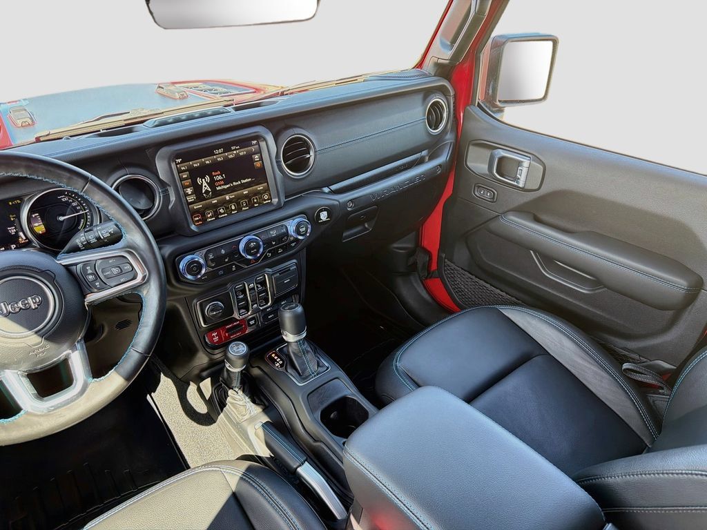 Used 2021 Jeep Wrangler Unlimited Rubicon 4xe w/ Cold Weather Group AWD/4WD image 26