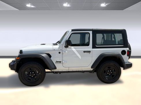 Used 2025 Jeep Wrangler Sport AWD/4WD image 2