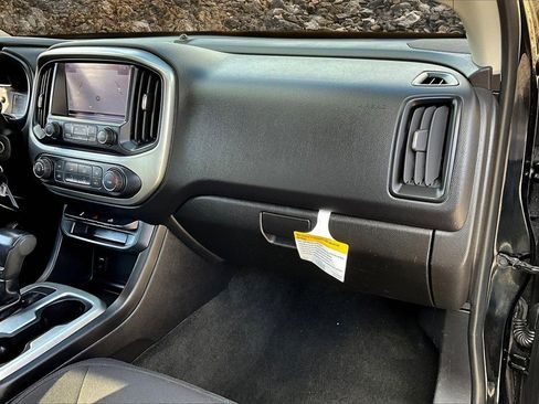Used 2016 Chevrolet Colorado LT image 14