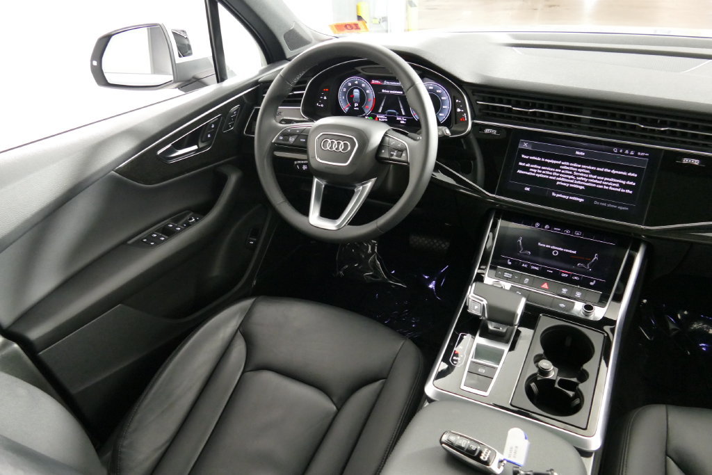 Used 2021 Audi Q7 2.0T Premium Plus AWD/4WD image 24