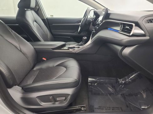Used 2024 Toyota Camry XSE image 15