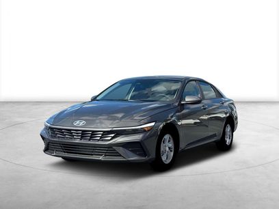 New 2026 Hyundai Elantra SE