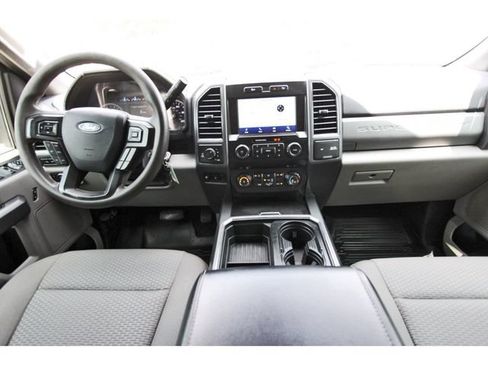 Used 2021 Ford F250 XLT w/ XLT Premium Package AWD/4WD image 8