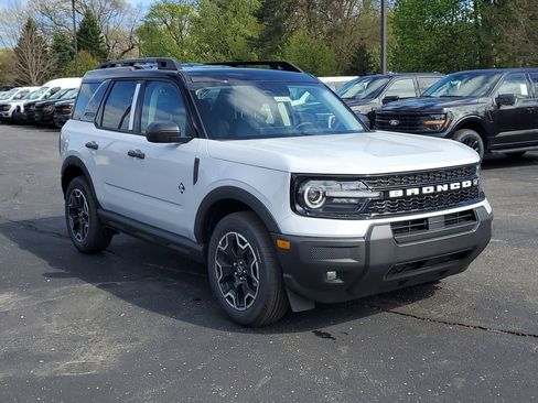New 2026 Ford Bronco Sport Outer Banks AWD/4WD image 3