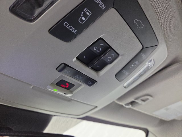 Used 2024 Toyota Sienna XLE w/ XLE Plus Package AWD/4WD image 26