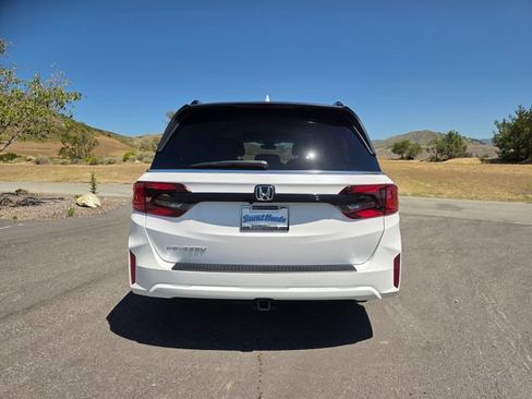New 2026 Honda Odyssey EX-L image 7