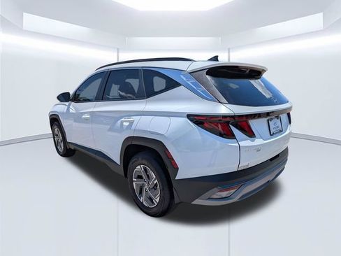 Used 2025 Hyundai Tucson Blue AWD/4WD image 6
