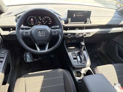 Used 2024 Honda CR-V Sport image 7
