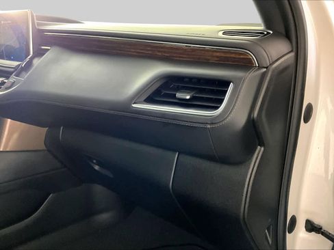 Certified 2023 Chevrolet Tahoe High Country AWD/4WD image 16