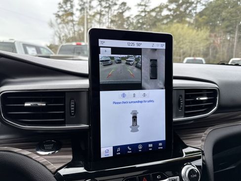 Used 2023 Ford Explorer Limited w/ Hybrid Equipment Group 310A image 17