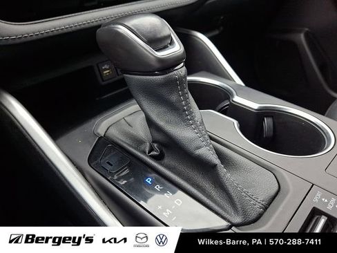 Used 2023 Toyota Highlander XSE AWD/4WD image 17