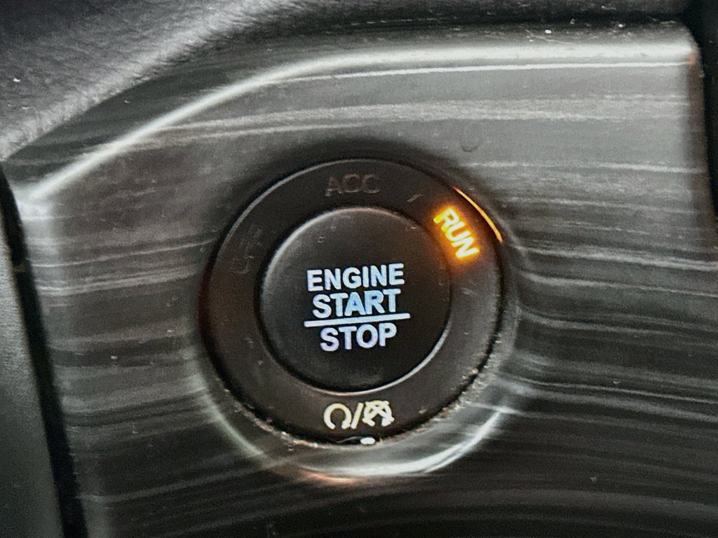 Certified 2020 Jeep Grand Cherokee Altitude AWD/4WD image 21