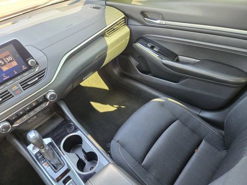 Used 2022 Nissan Altima 2.5 SV w/ SV Premium Package FWD image 46