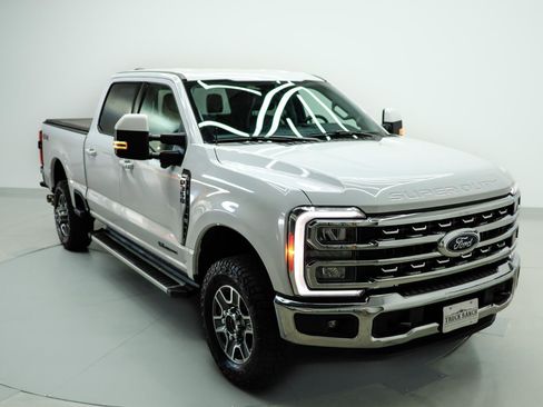 Used 2023 Ford F350 Lariat image 71