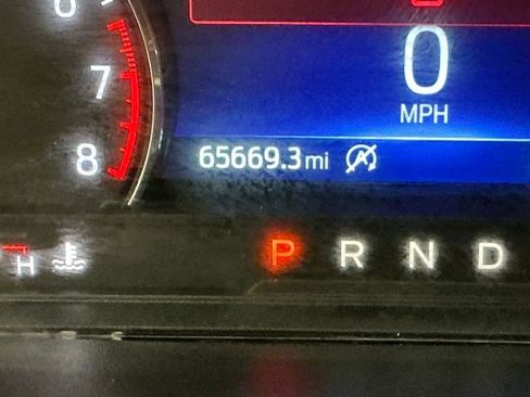 Used 2021 Ford Explorer XLT w/ Equipment Group 202A image 30