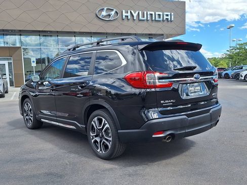 Used 2023 Subaru Ascent Limited w/ Technology Package AWD/4WD image 5