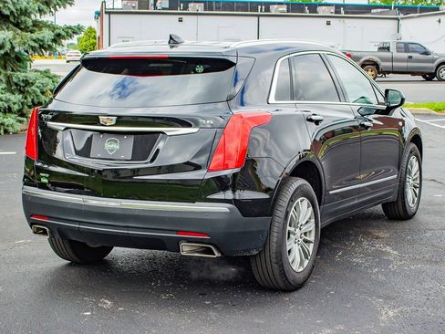 Used 2017 Cadillac XT5 Luxury w/ Driver Awareness Package AWD/4WD image 9