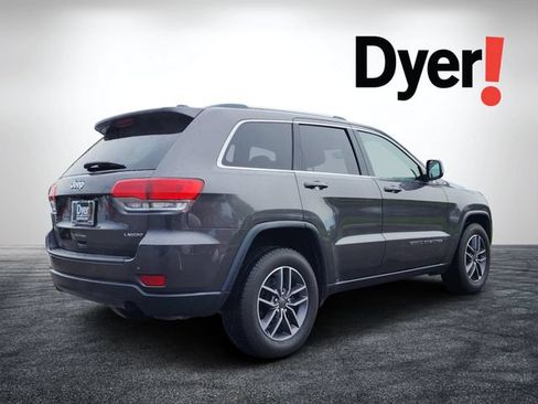 Used 2019 Jeep Grand Cherokee Laredo w/ Laredo X Package RWD image 4