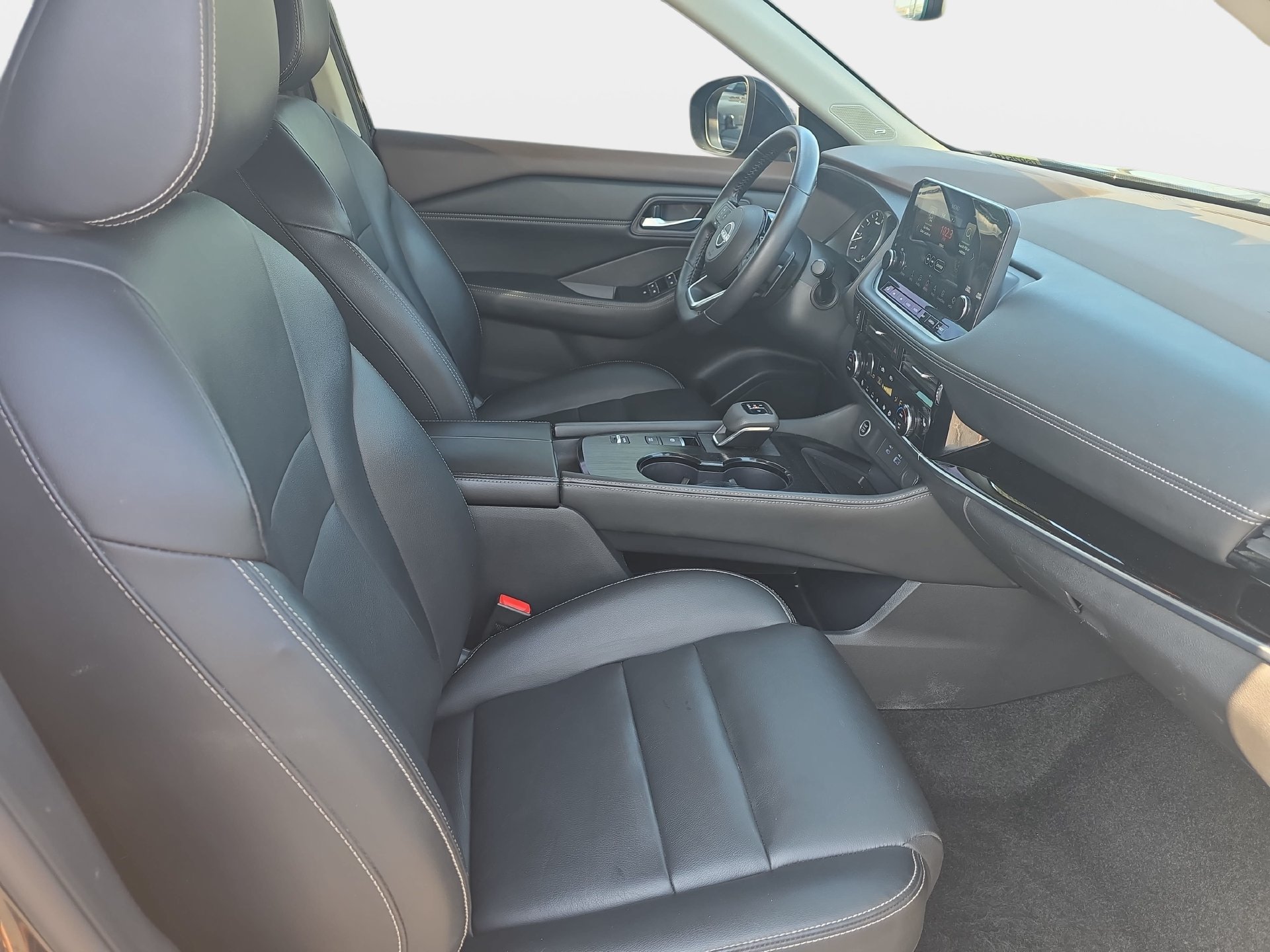 Used 2023 Nissan Rogue SL w/ SL Premium Package FWD image 10