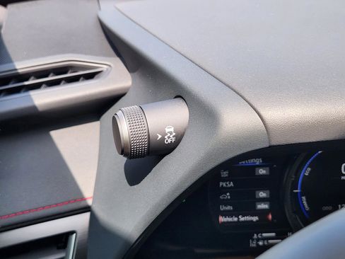 Used 2023 Lexus UX 250h F Sport FWD image 28