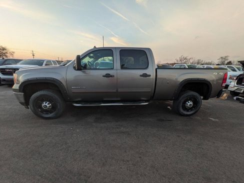 Used 2013 GMC Sierra 2500 SLE w/ Convenience Package image 2