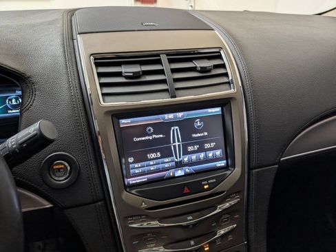 Used 2014 Lincoln MKX AWD w/ Equipment Group 101A image 10