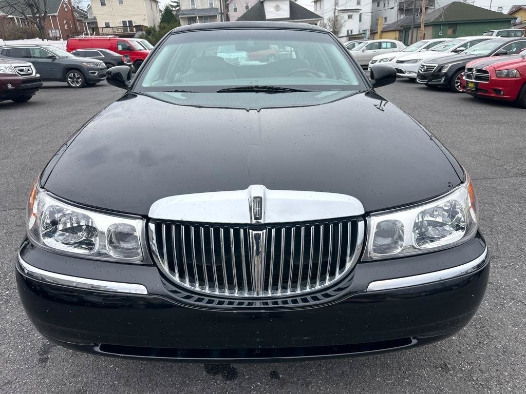Used 2002 Lincoln Town Car Cartier RWD image 33