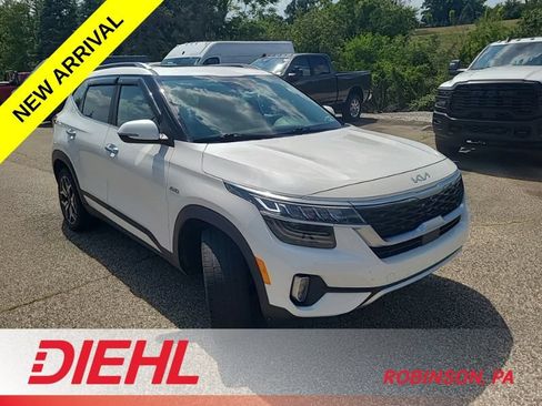 Used 2022 Kia Seltos SX w/ Sunroof Package AWD/4WD image 3