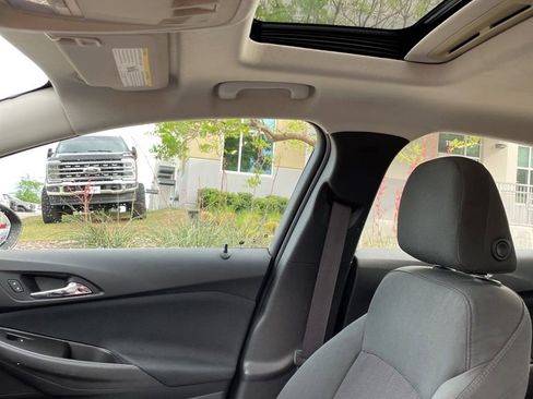 Used 2017 Chevrolet Cruze LT w/ Sun And Sound Package image 6