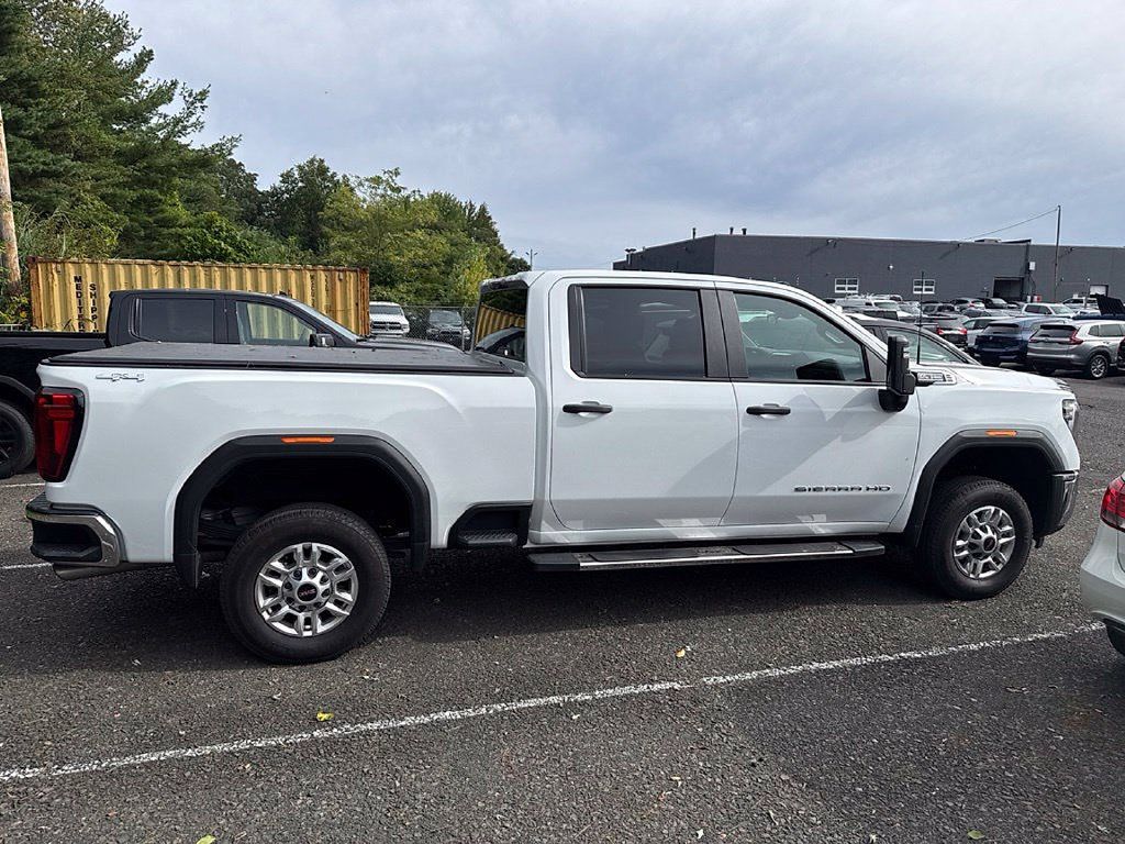 Used 2025 GMC Sierra 2500 Pro w/ Convenience Package AWD/4WD image 2