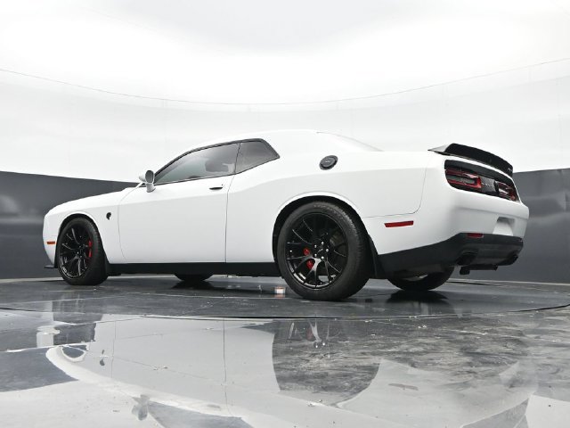 Used 2016 Dodge Challenger SRT Hellcat RWD image 50