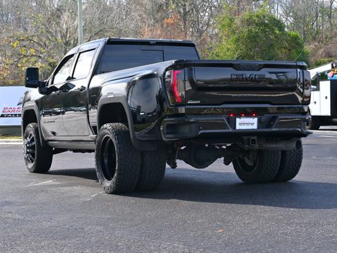 Used 2024 GMC Sierra 3500 Denali Ultimate image 3