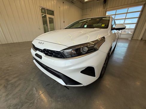 Used 2023 Kia Forte LXS image 15