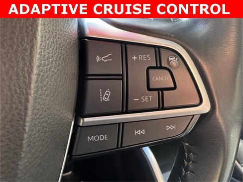 Certified 2022 Toyota Highlander XLE image 33